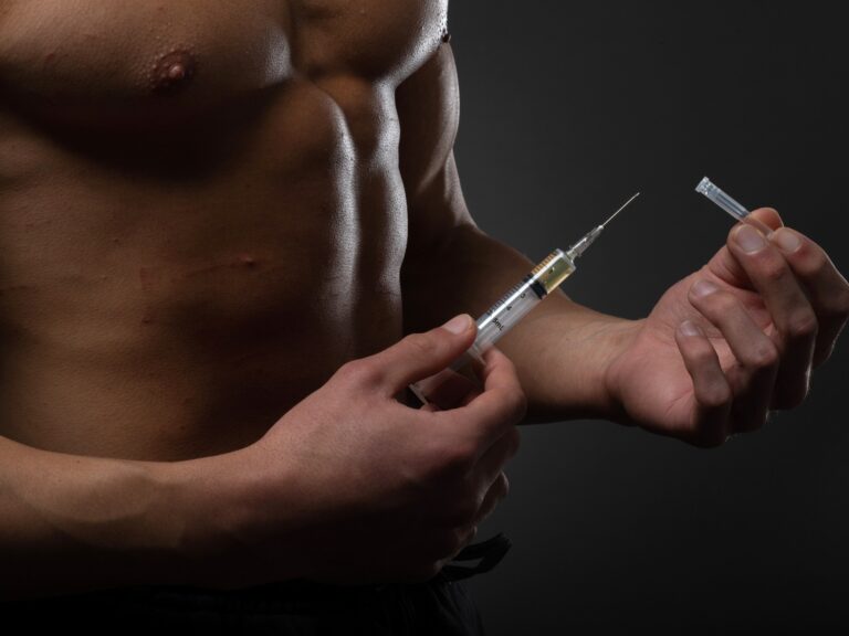 Anabolizantes e Segurança Como se Proteger no Mercado Paralelo e Durante o Uso